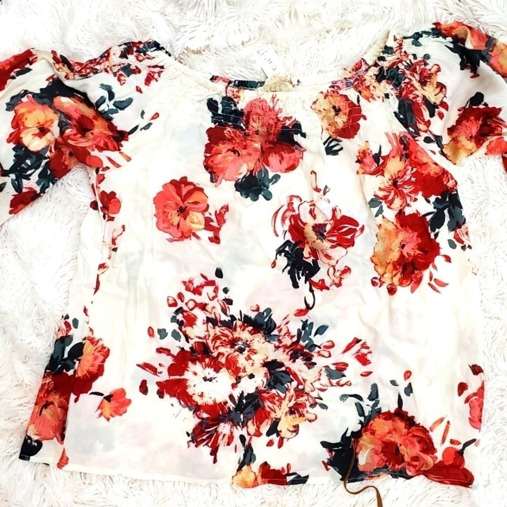 NWT hand stitched off the shoulders blouse cream floral